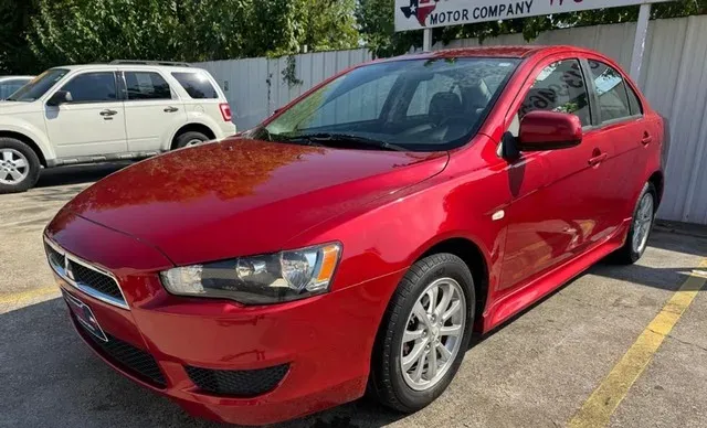 2013 Mitsubishi Lancer 4dr Sdn ES FWD photo