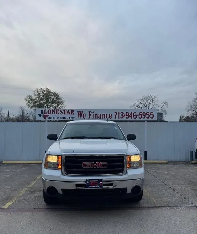 2011 GMC Sierra 1500 2WD SL Crew Cab photo